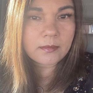 Meet your Posher, Alma